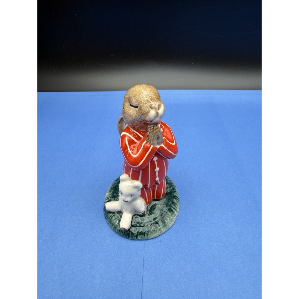 Royal Doulton Bunnykins Bedtime Bunnykins DB63 Red &‎ White 1986 Made In England